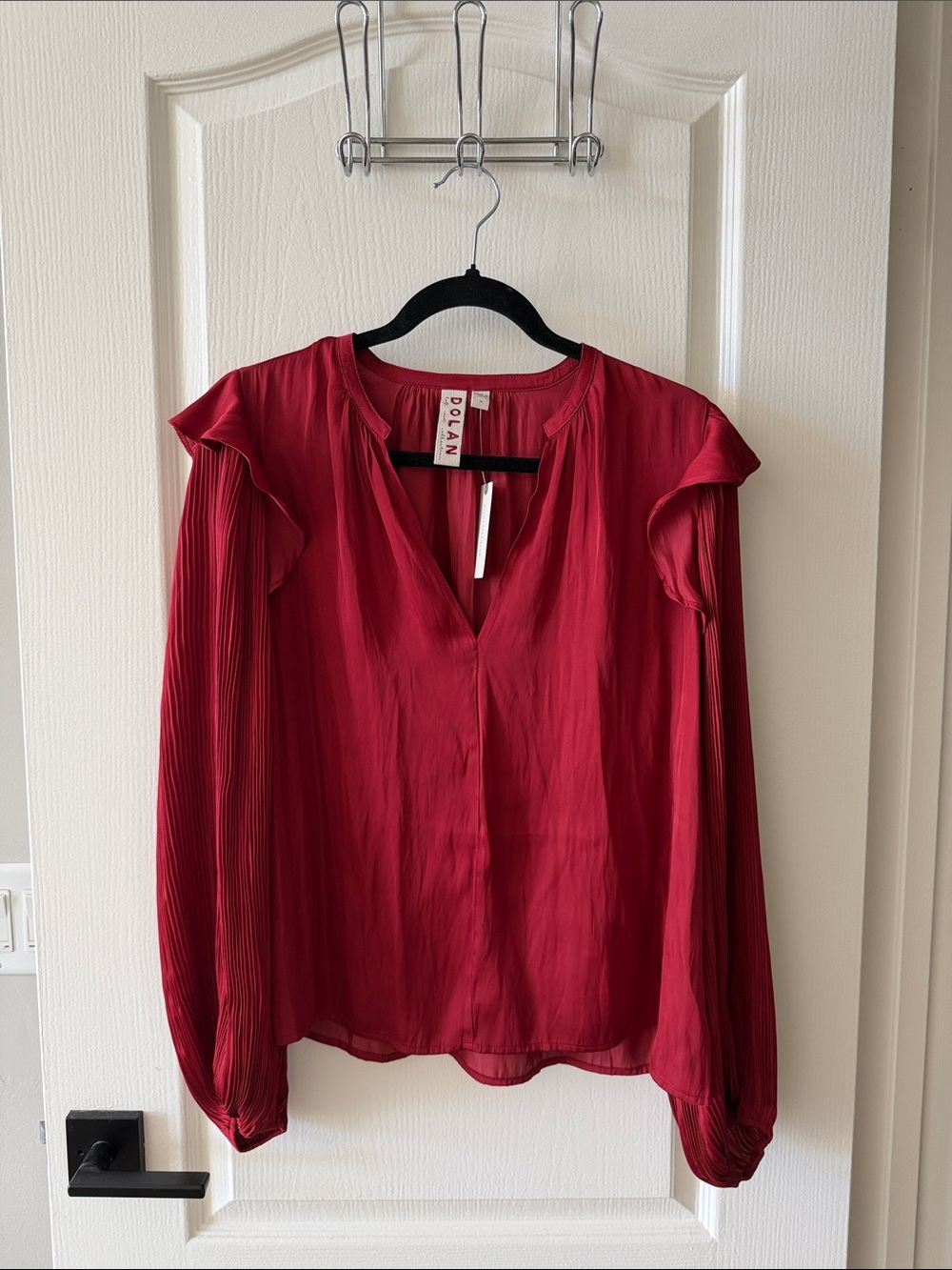 Brand New Anthropologie Dolan Left Coast Red Pleated-Sleeve Silky V-Neck Blouse